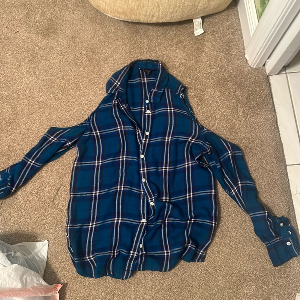 Cold shoulder blue flannel